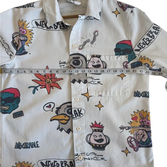 Zara Multicolor Graphic Jean Jacket
A003 - Picture 6 of 9